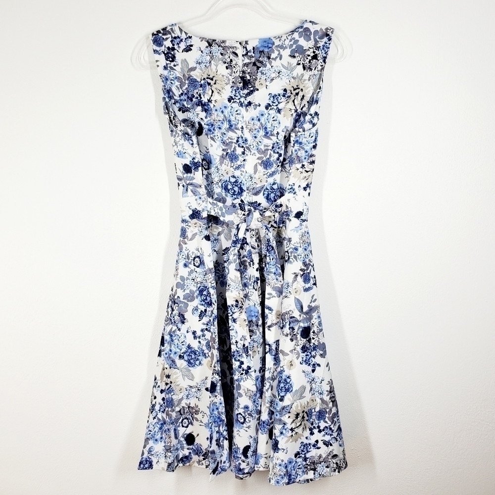 ACEVOG FIT AND FLARE SLEEVELESS DRESS - Picture 4 of 8